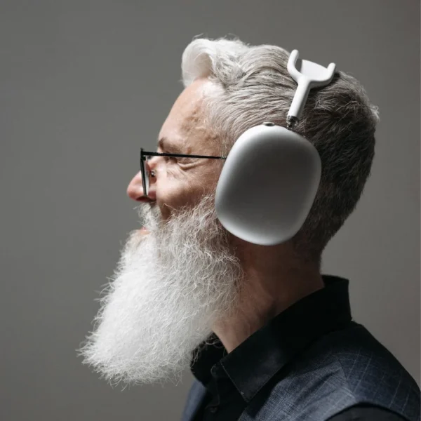 Airpods Pro Max : Silver Airpods Pro Max